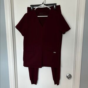 FIGS Women's Burgundy Scrub Set